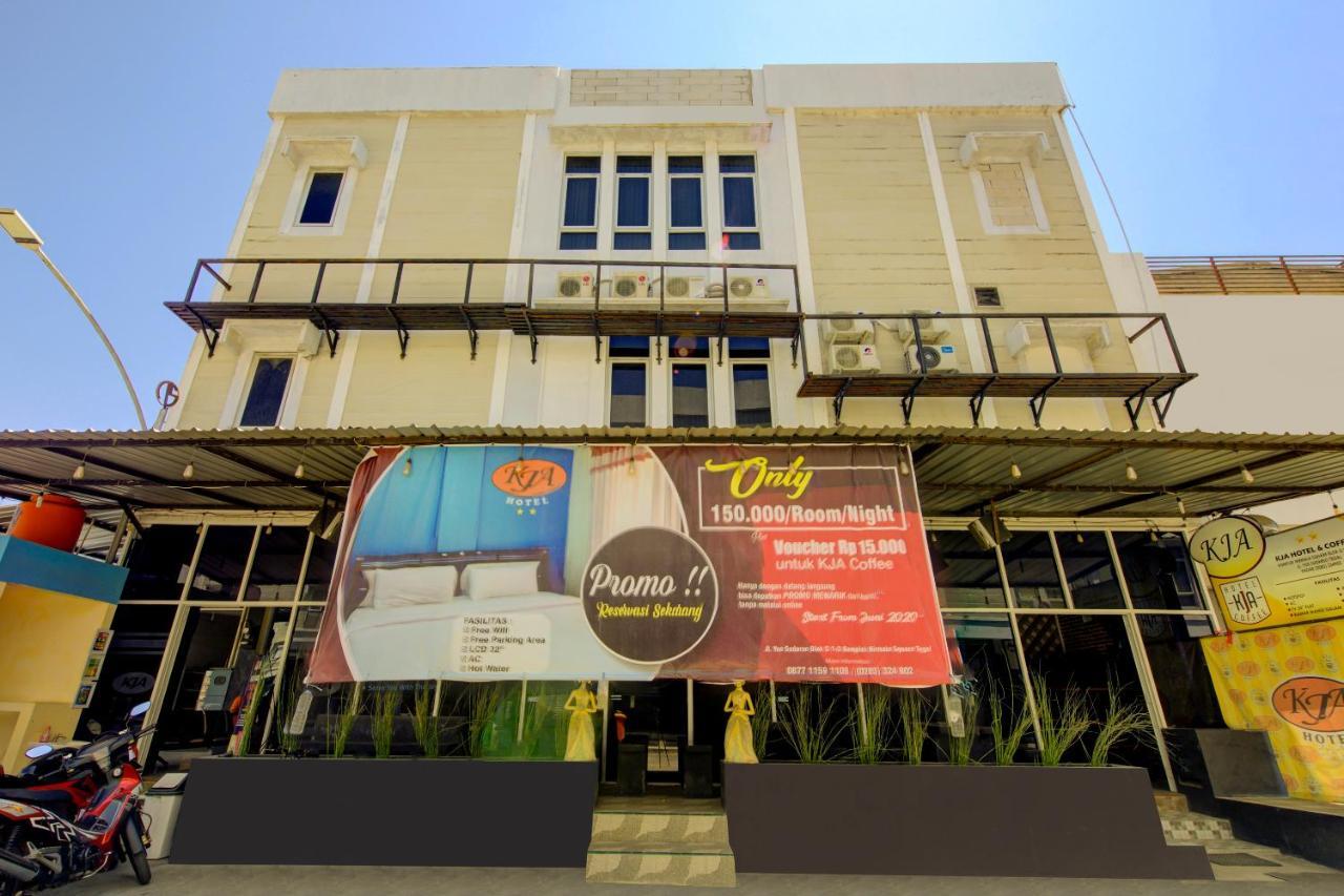 Oyo 3791 Hotel Kja Tegal  Exterior photo